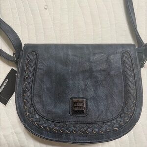 Chic Blue Leather Crossbody Bag with Woven Accents